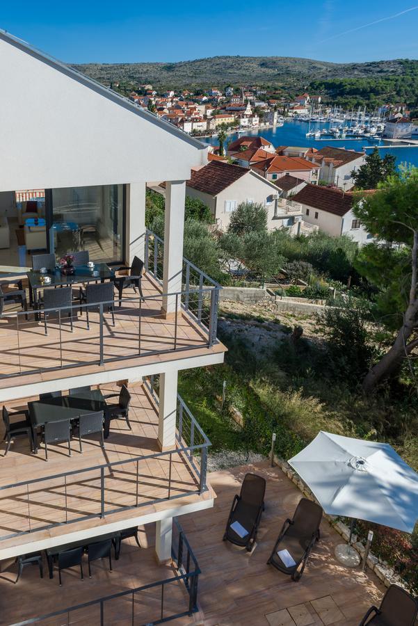 Villa Old Mill Милна Екстериор снимка